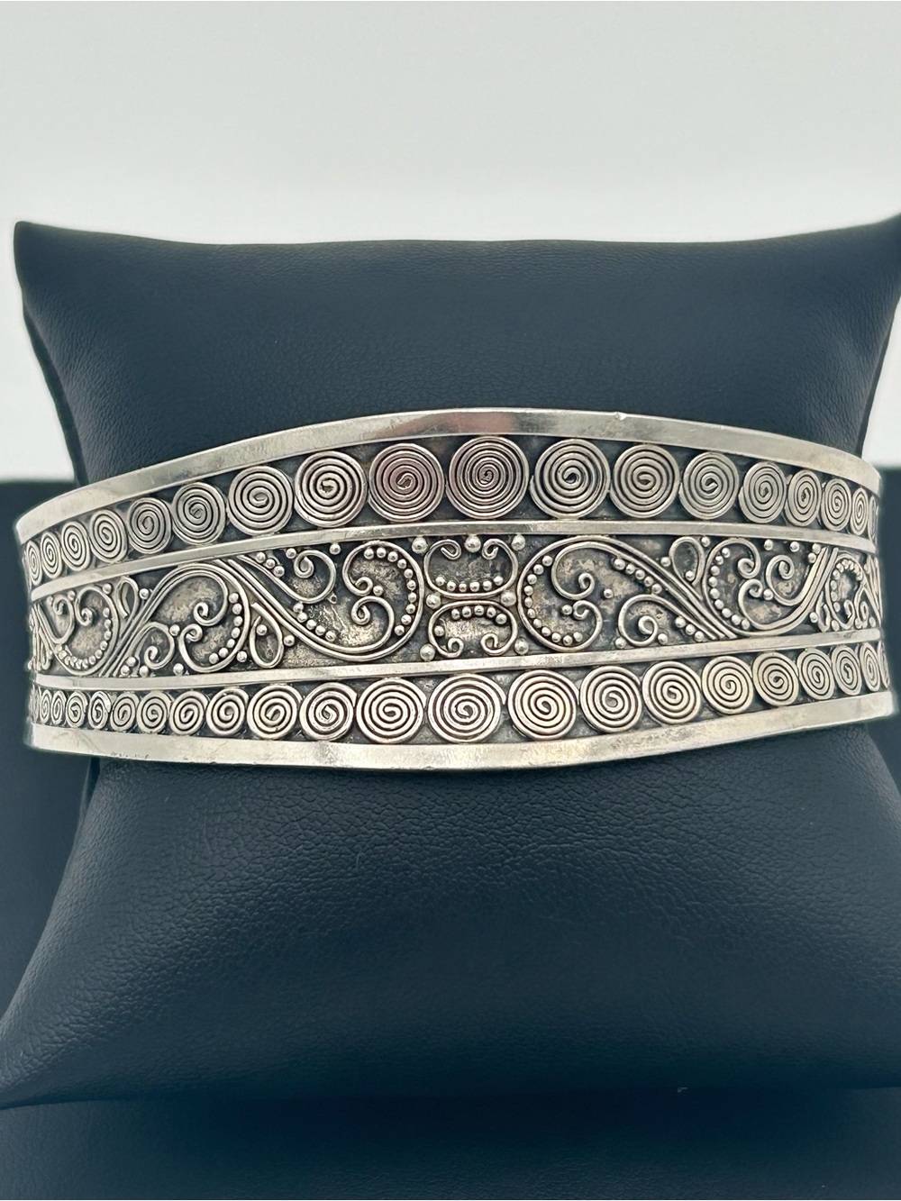 Ba Suarti Indonesian Sterling Silver Filigree Scroll Design Cuff Bracelet